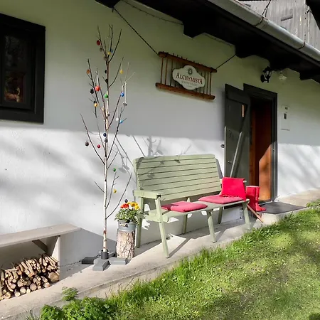 Alchymista Mining House